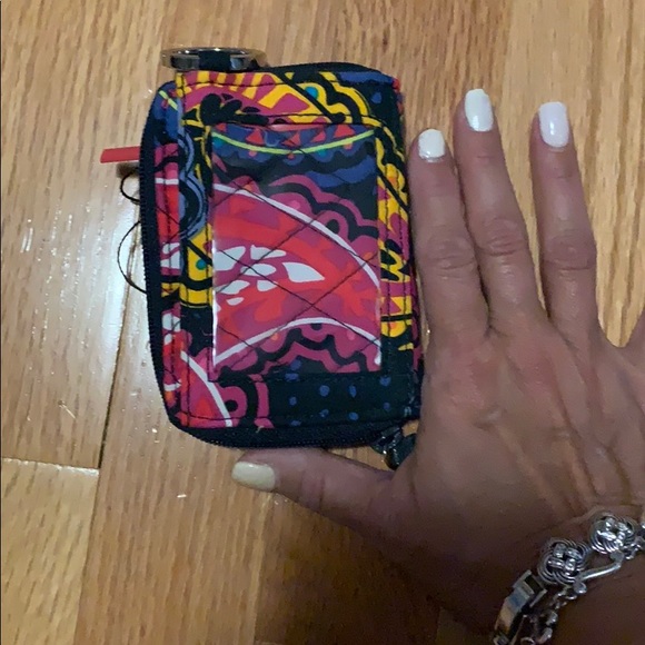 Vera Bradley ZIP Around Wallet NWT - Picture 4 of 4